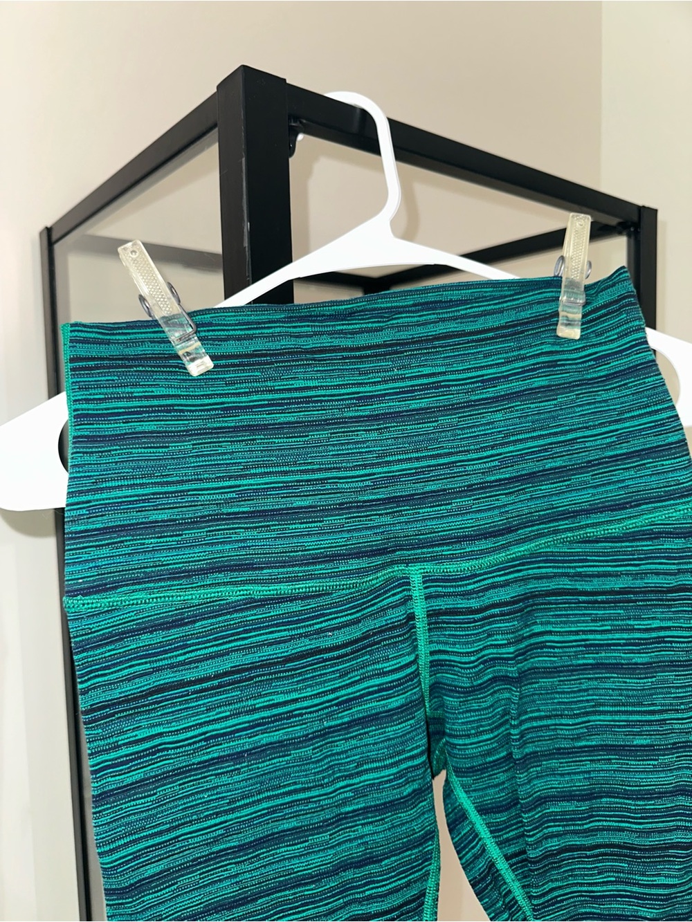 lululemon athletica Teal Striped Leggings Sz 6 - Picture 2 of 7